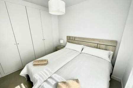 Apartamento De 3 Dormitorios Piscina Y Parking 卡尔佩 外观 照片