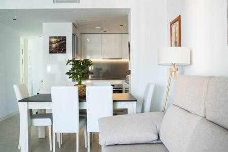 Apartamento De 3 Dormitorios Piscina Y Parking 卡尔佩 外观 照片