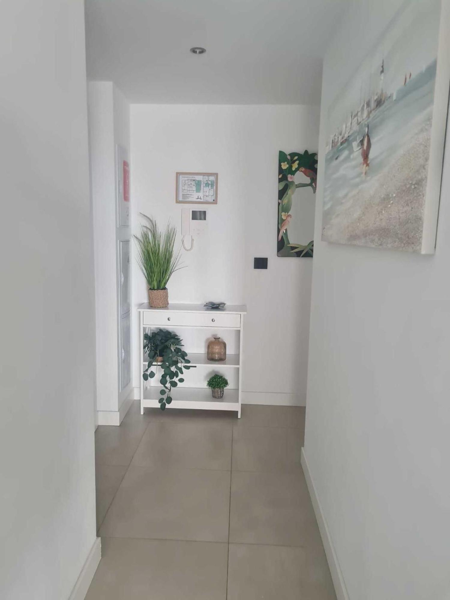 Apartamento De 3 Dormitorios Piscina Y Parking 卡尔佩 外观 照片